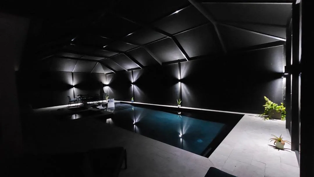 Enclosure and spa surround, warm white
